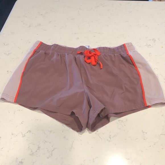 Fabletics shorts lined - Picture 1 of 7